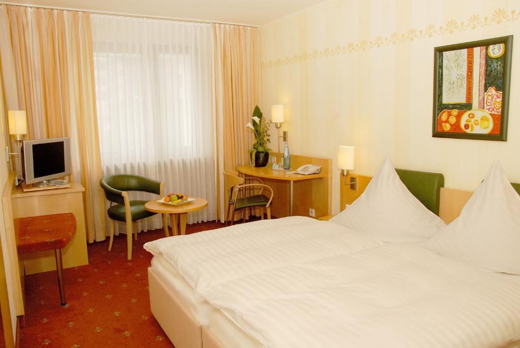 Hotel Graf Оффенбах Номер фото